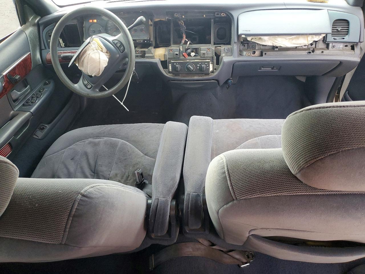 2000 Mercury Grand Marquis gs