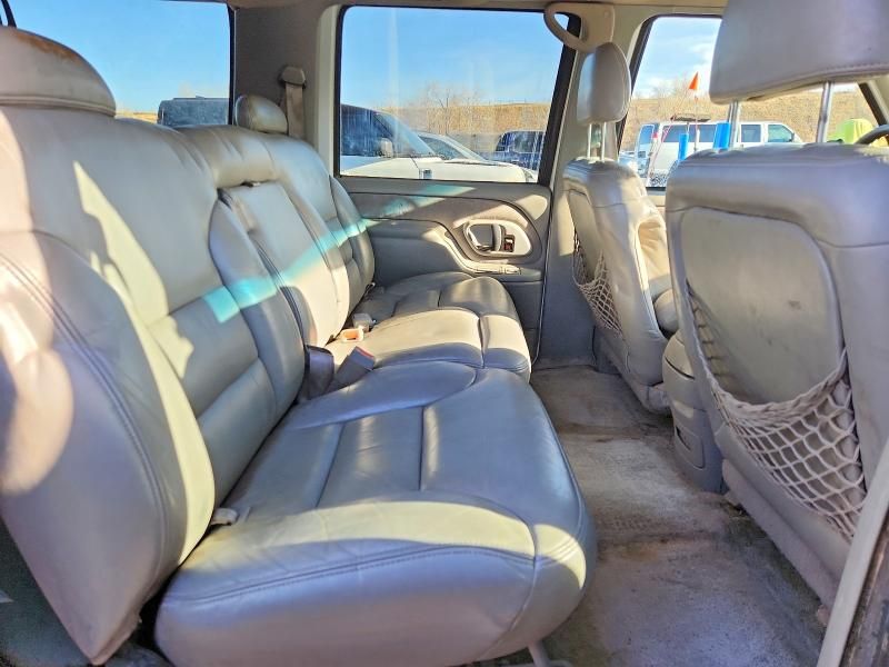 1995 GMC Suburban K2500