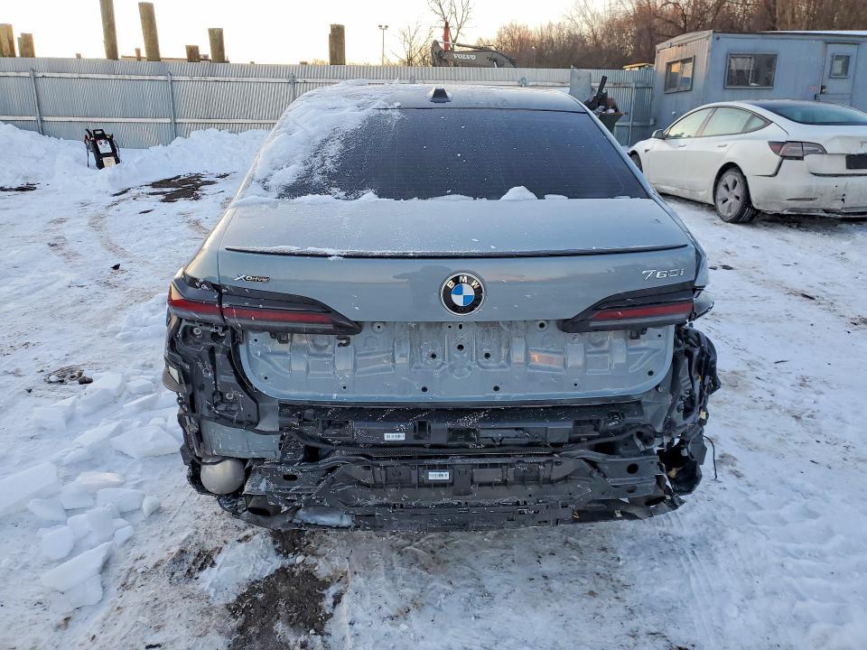 2025 BMW 760 xi