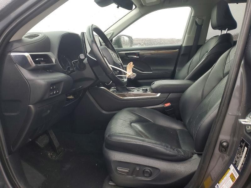 2020 Toyota Highlander Platinum