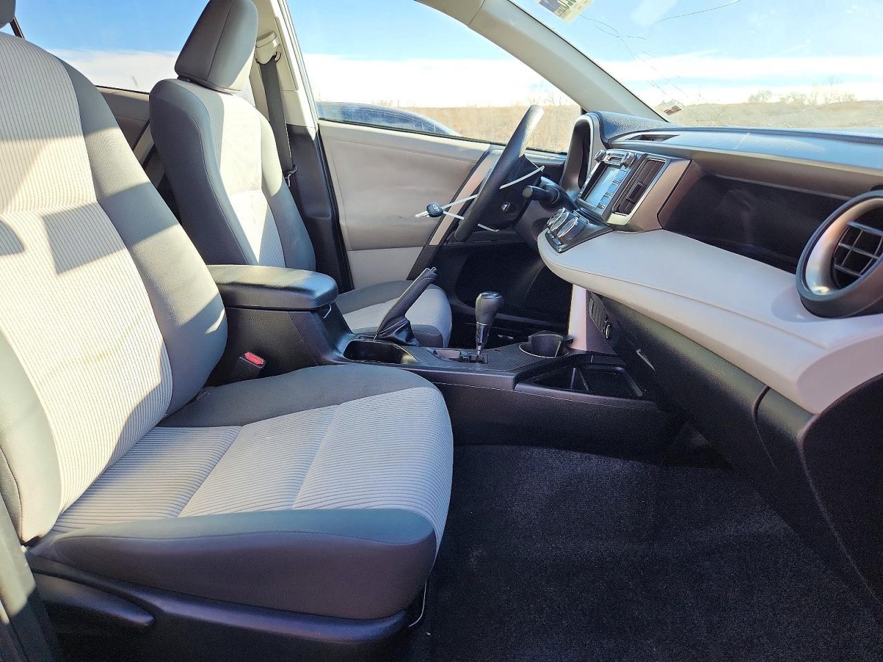 2013 Toyota Rav4 le