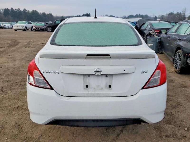 2018 Nissan Versa s