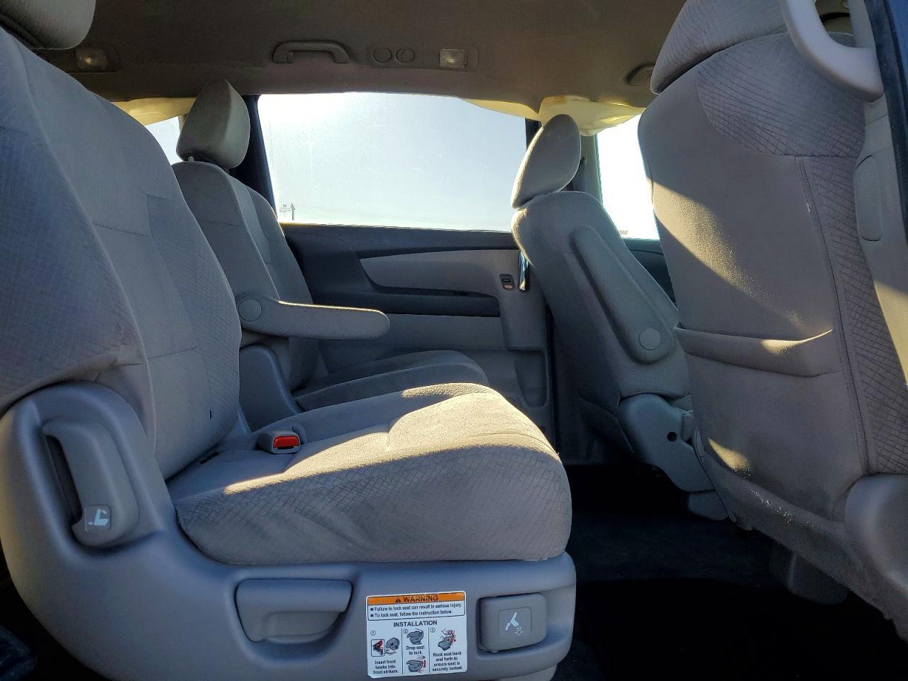 2014 Honda Odyssey lx