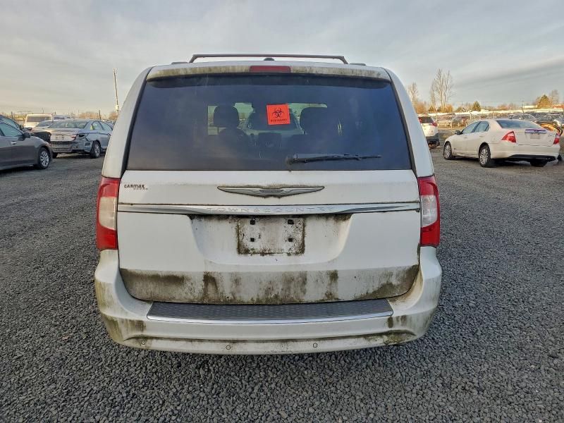 2014 Chrysler Town & Country Touring