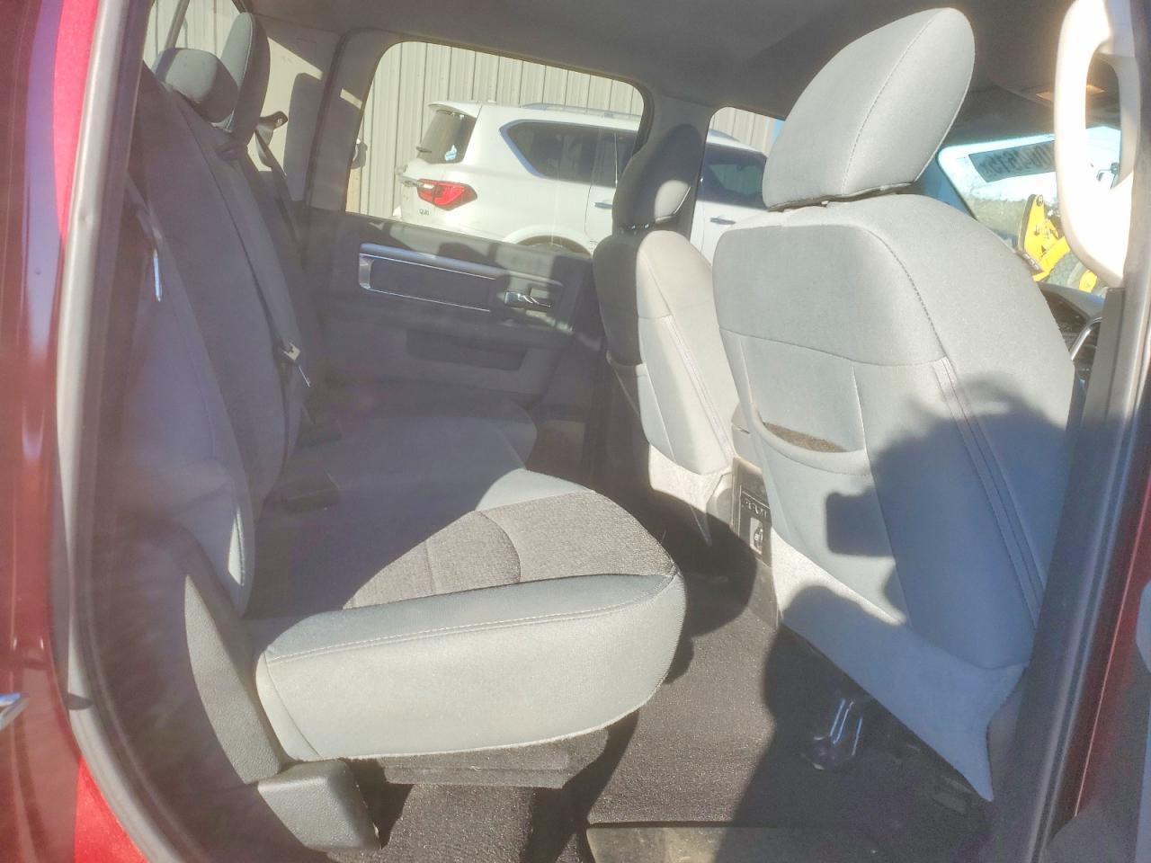 2018 Dodge Ram 1500 slt