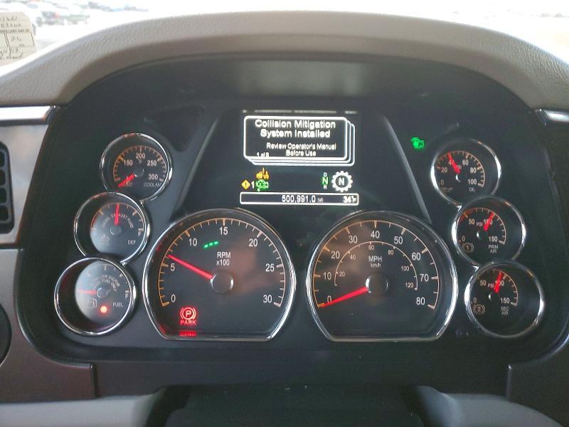 2021 Peterbilt 579 Semi Truck