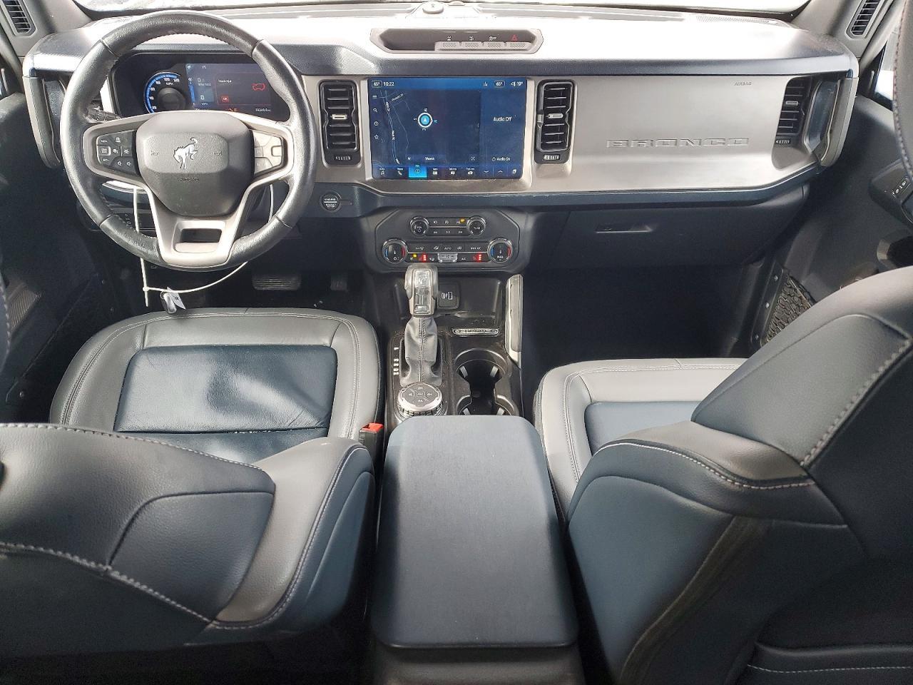 2022 Ford Bronco Base