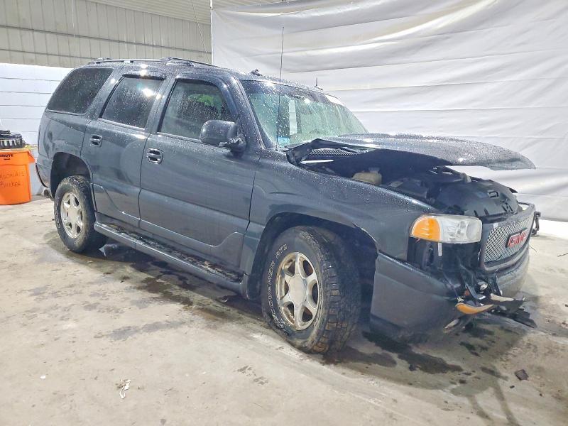 2003 GMC Yukon Denali