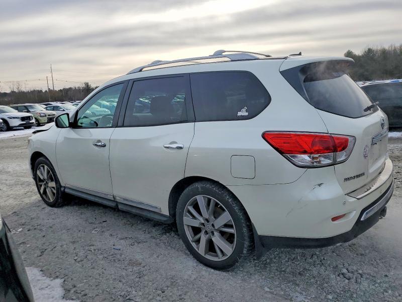 2015 Nissan Pathfinder s