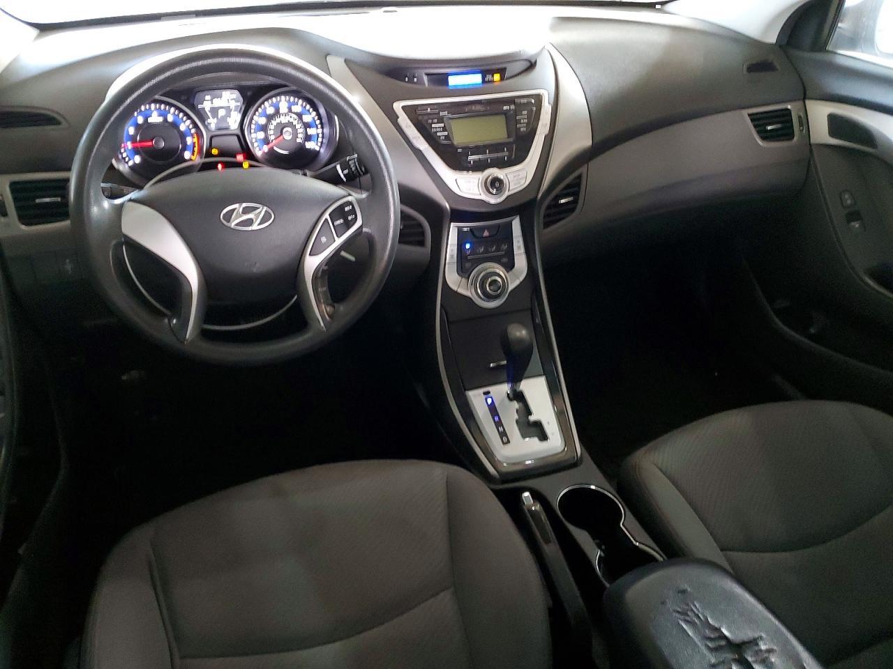 2011 Hyundai Elantra gls