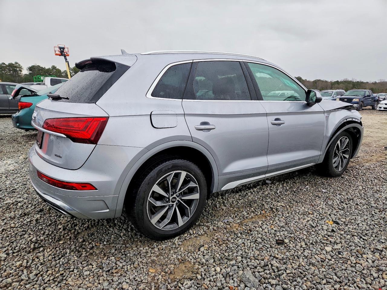 2023 Audi Q5 Premium Plus 45