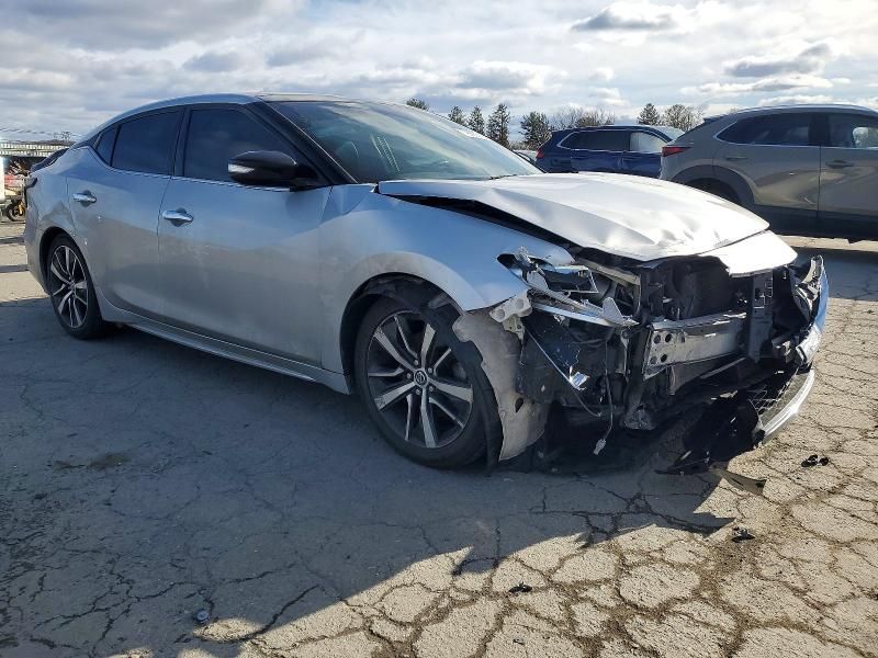 2019 Nissan Maxima s