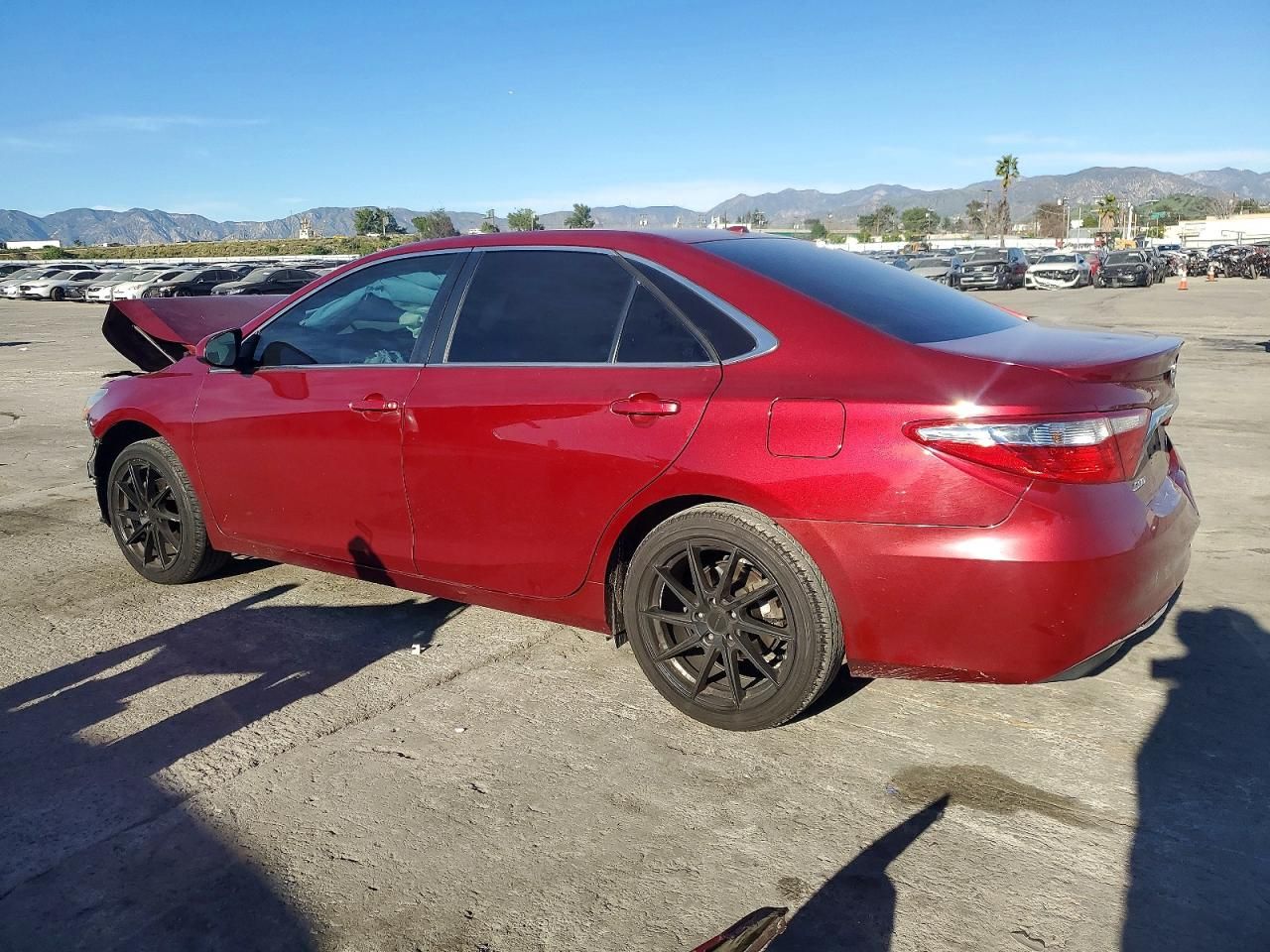 2016 Toyota Camry le