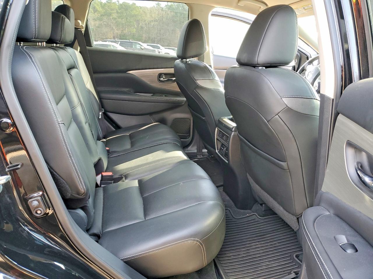 2018 Nissan Murano s