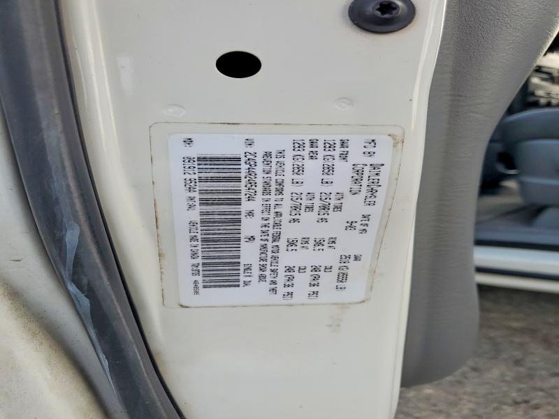 2004 Chrysler Town & Country lx