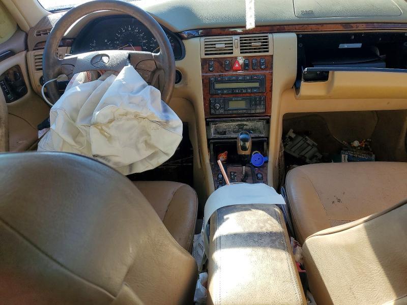 2002 Mercedes-Benz E 320