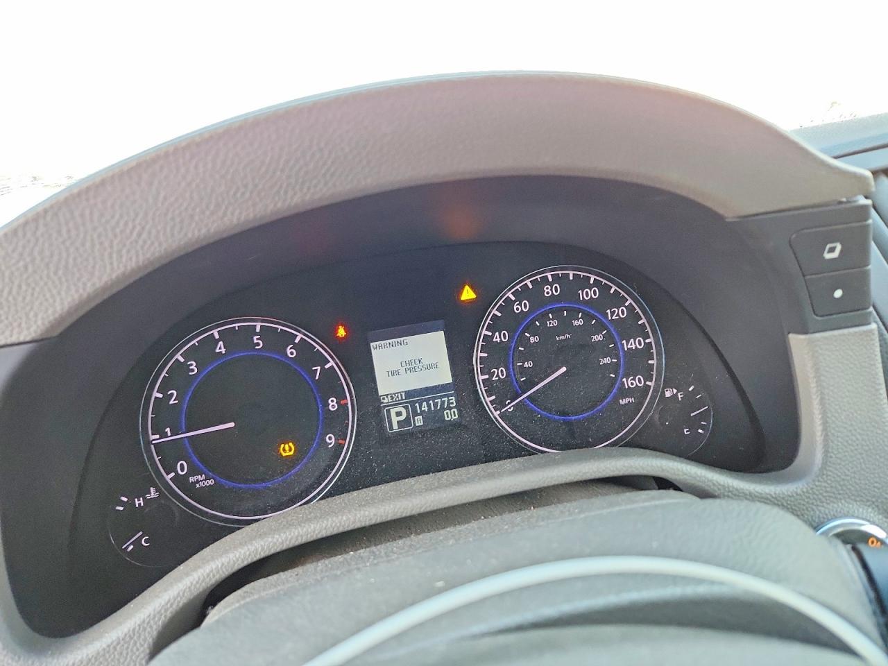 2012 Infinity G37 Coupe x