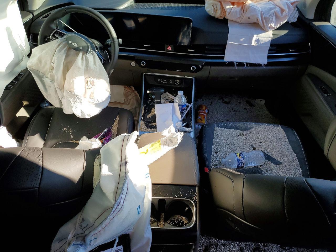 2026 KIA Carnival lx