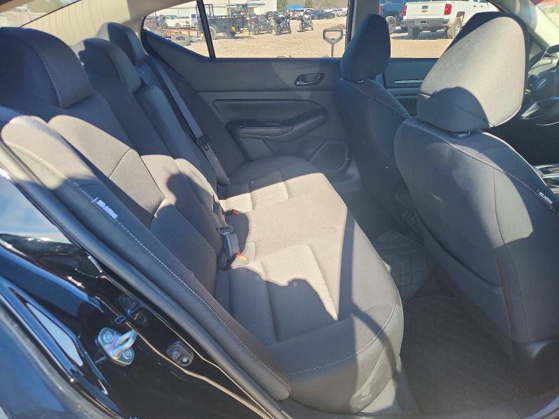 2024 Nissan Altima sv