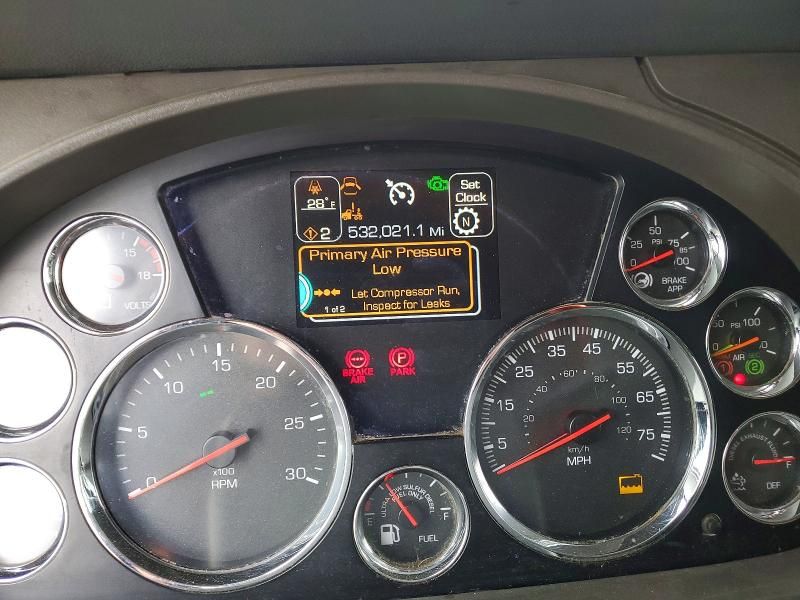 2016 Kenworth Construction T880