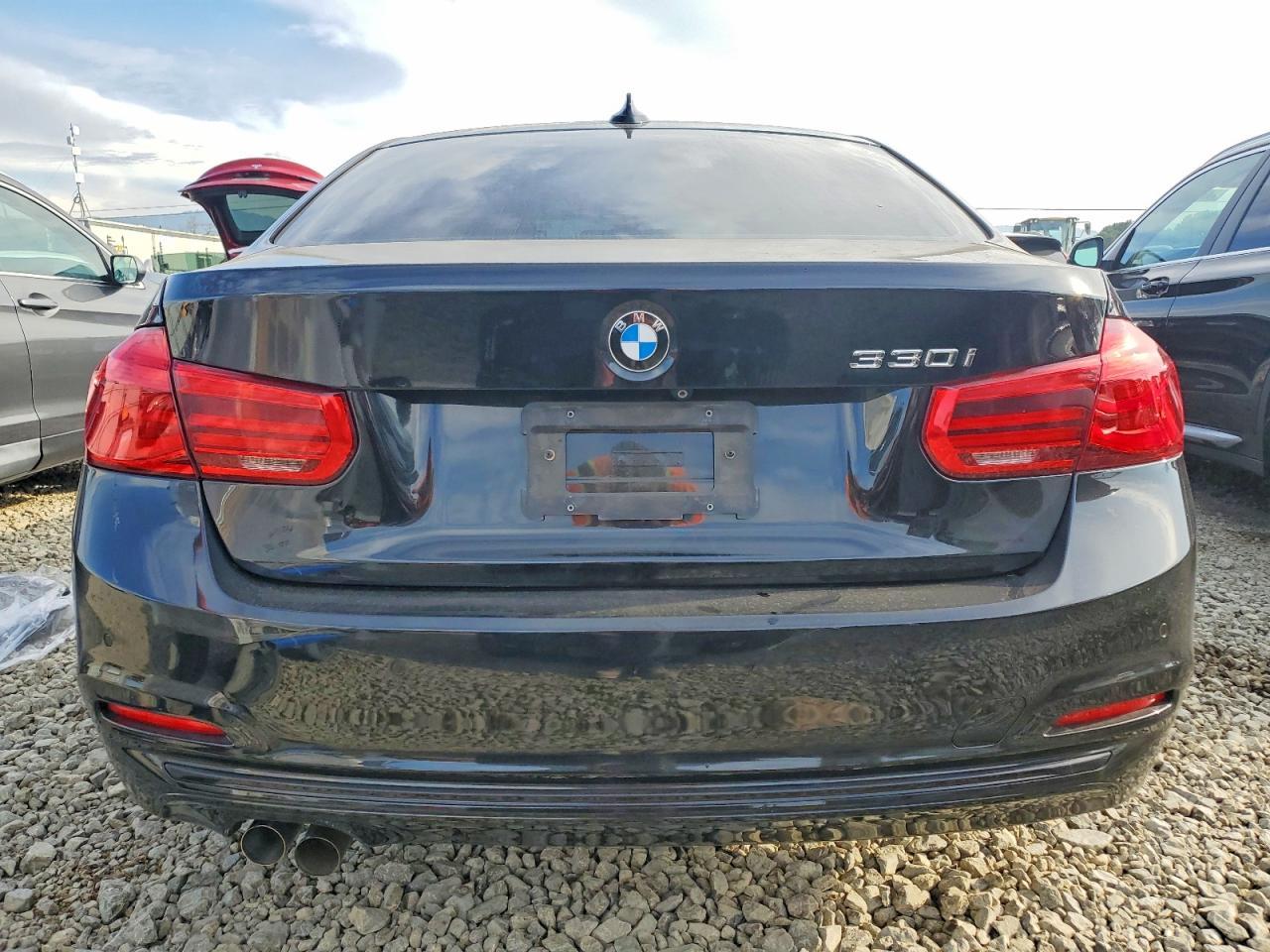 2017 BMW 330 i
