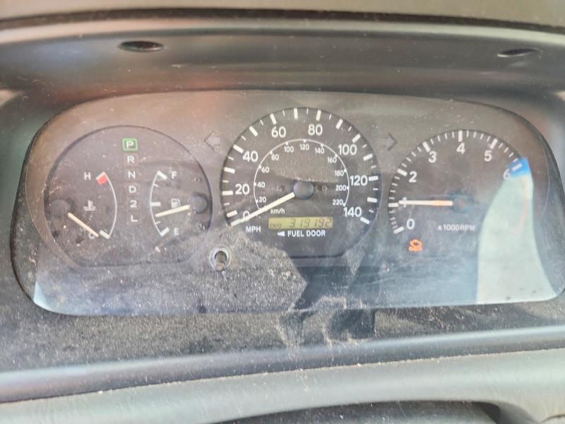 2000 Toyota Camry le