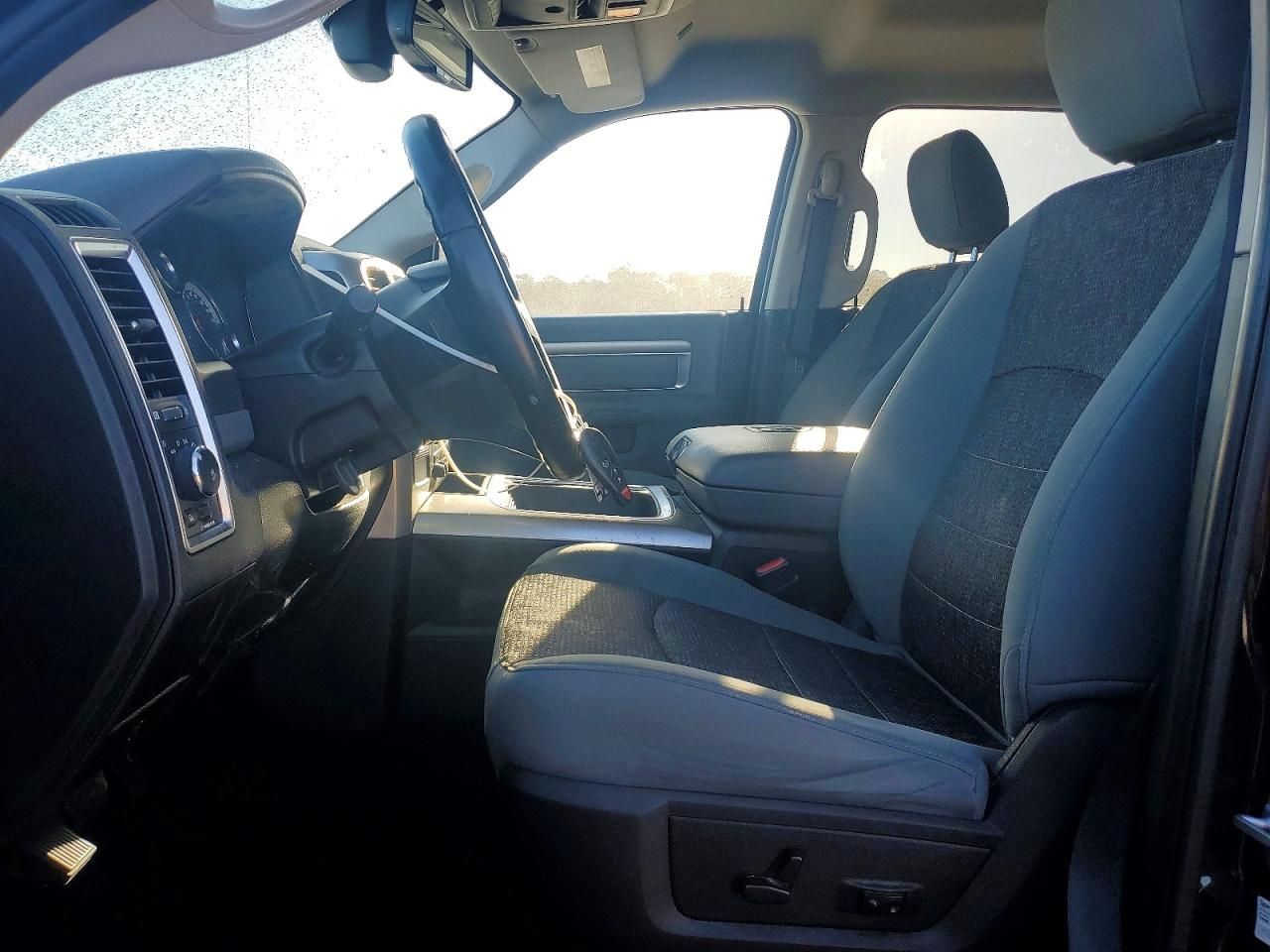 2019 Dodge Ram 1500 Classic slt