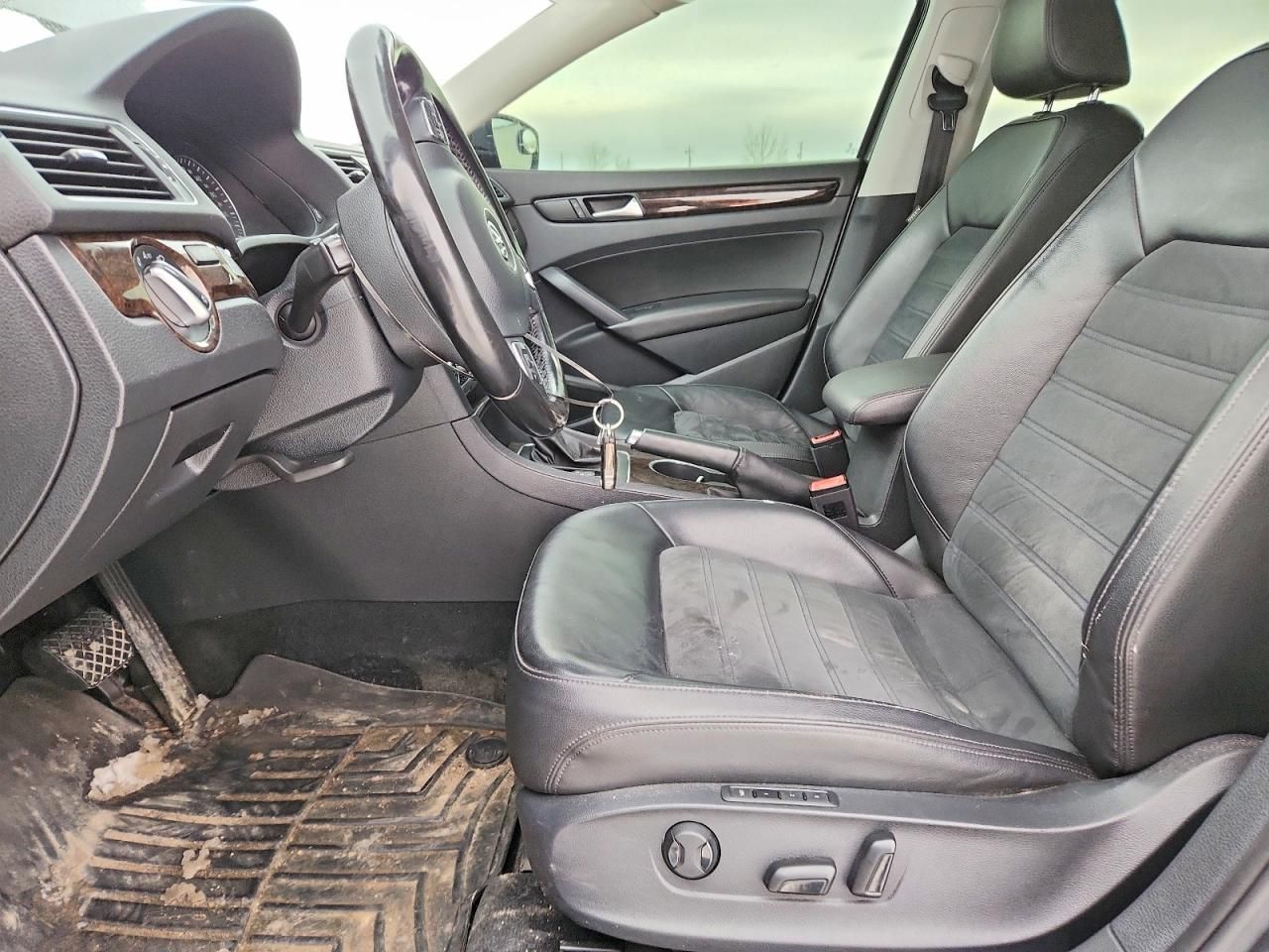 2015 Volkswagen Passat sel