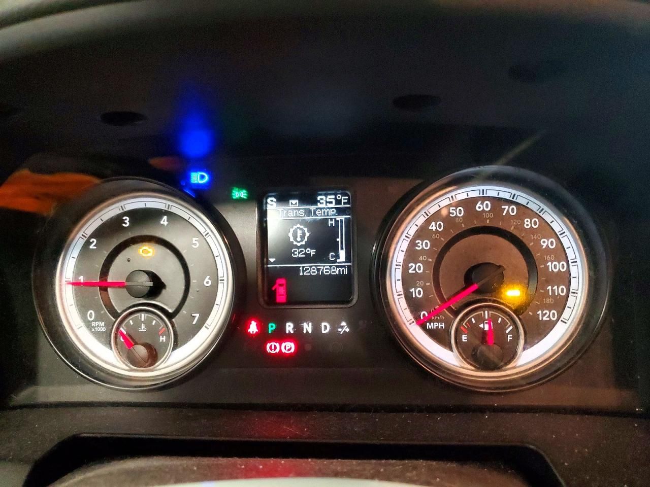 2016 Dodge Ram 1500 slt