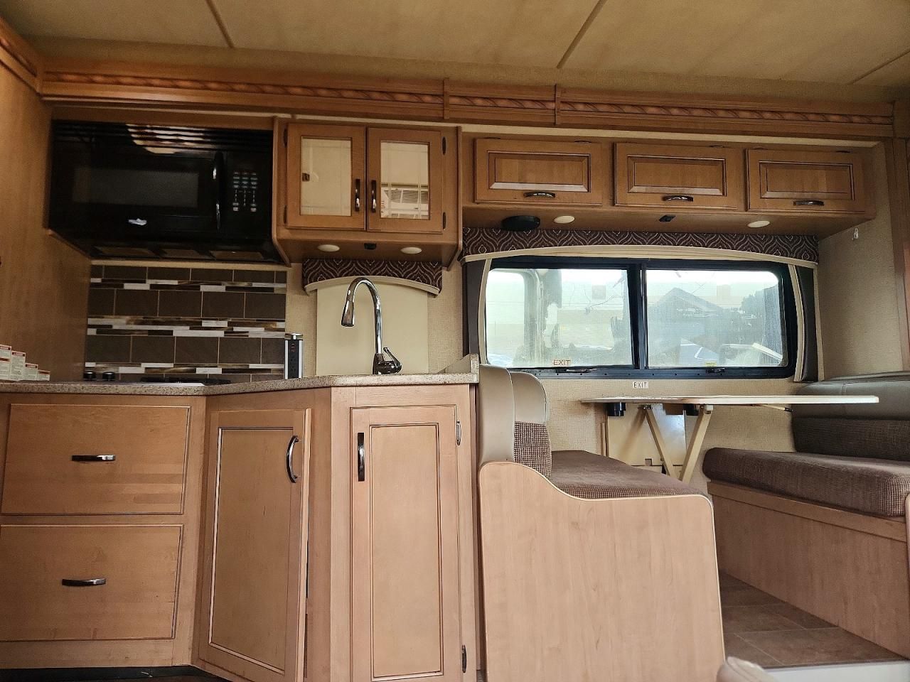 2017 Thor 2017 Ford Econoline E450 Super Duty Cutaway Van