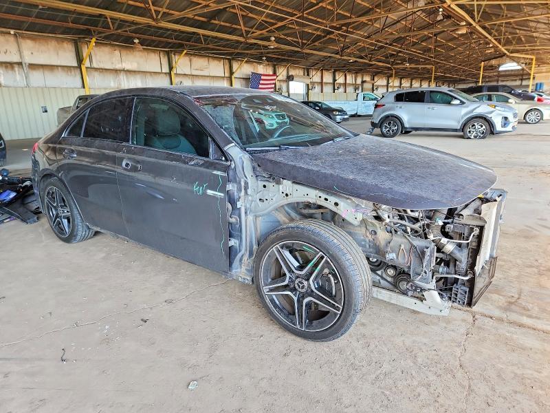 2019 Mercedes-Benz A 220