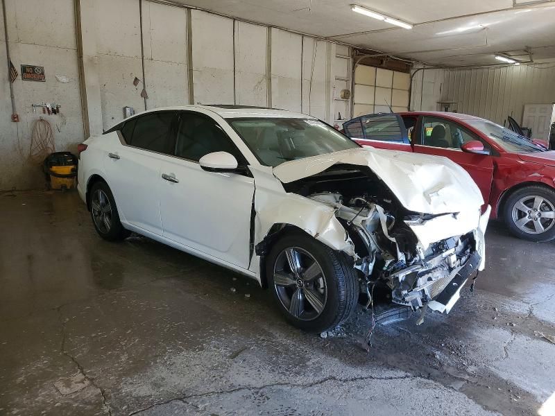 2022 Nissan Altima sl