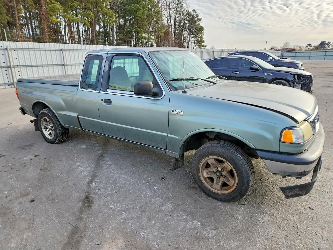 2003 Mazda B3000 cab Plus