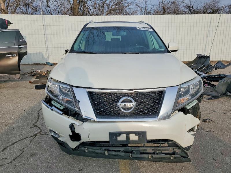 2016 Nissan Pathfinder s