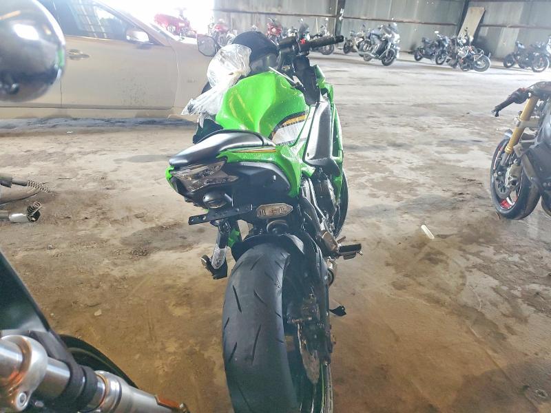 2025 Kawasaki EX650 P