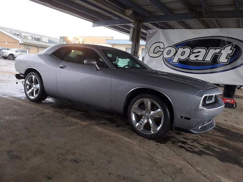 2013 Dodge Challenger sxt