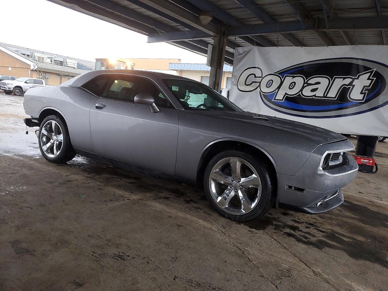 2013 Dodge Challenger sxt