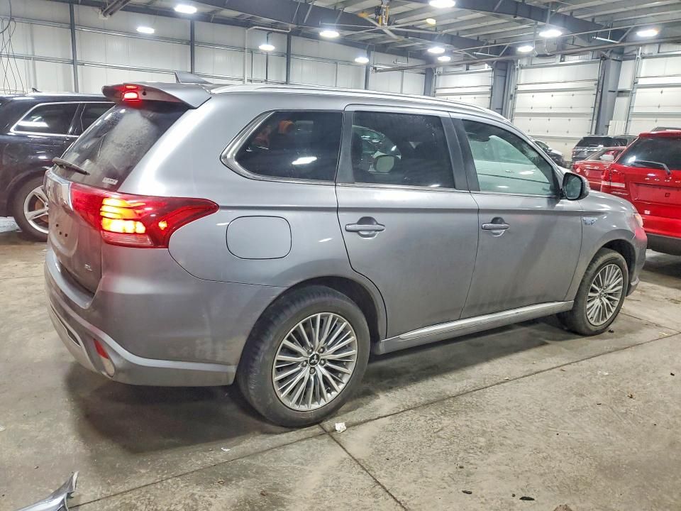 2022 Mitsubishi Outlander sel