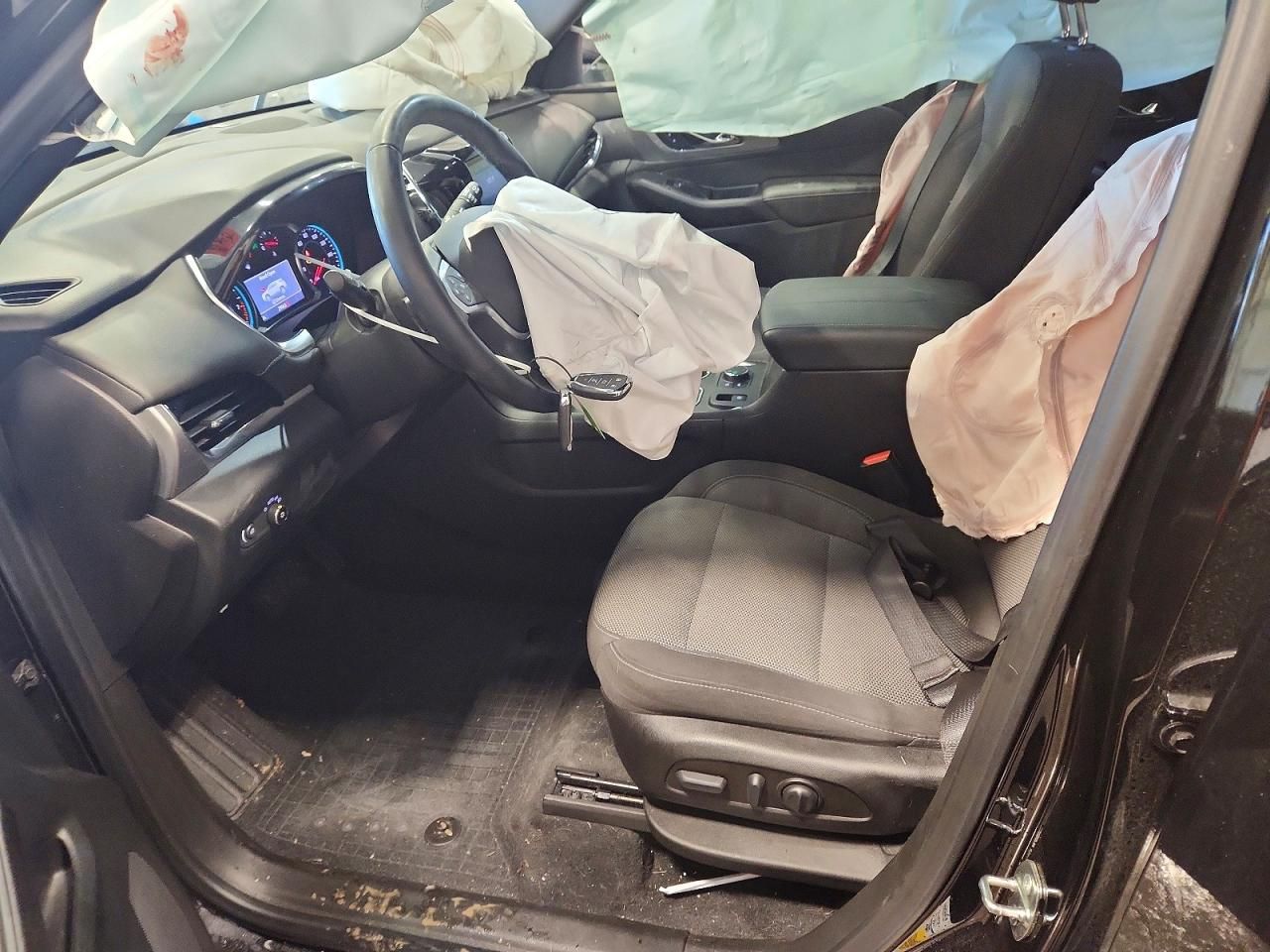 2023 Chevrolet Traverse lt