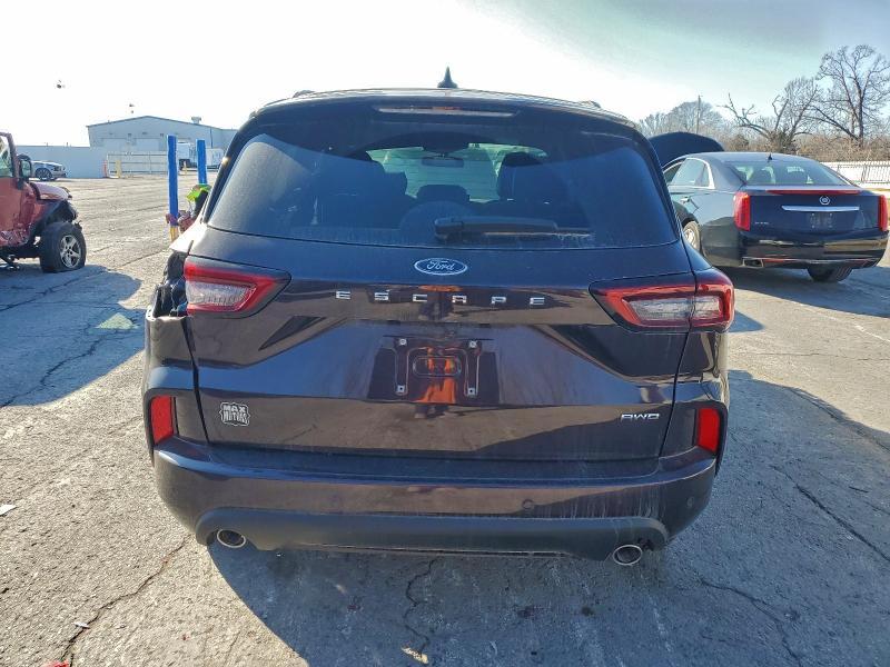 2023 Ford Escape st Line