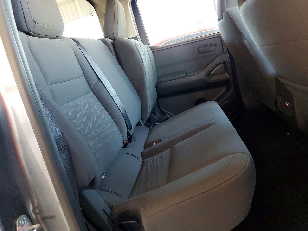 2023 Nissan Frontier S