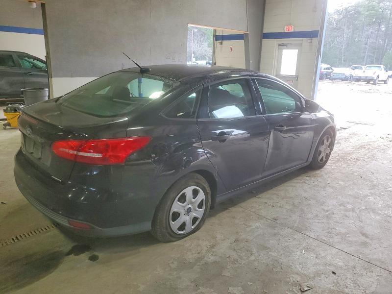 2015 Ford Focus s
