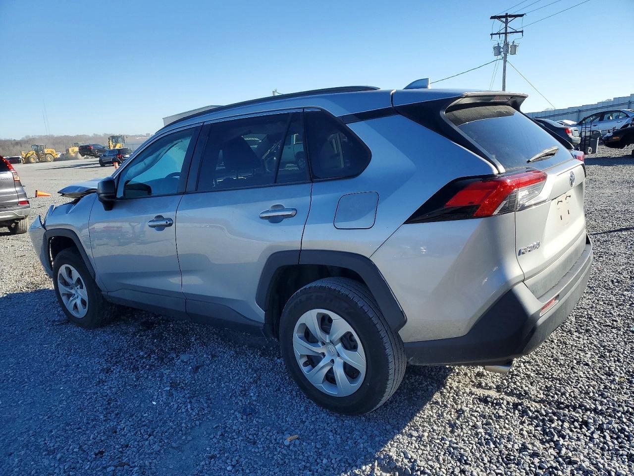 2021 Toyota Rav4 le