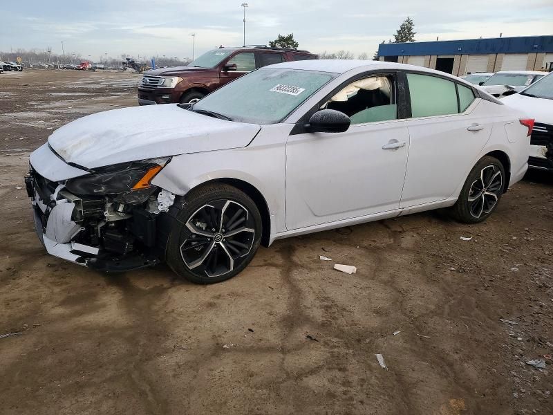 2025 Nissan Altima sr