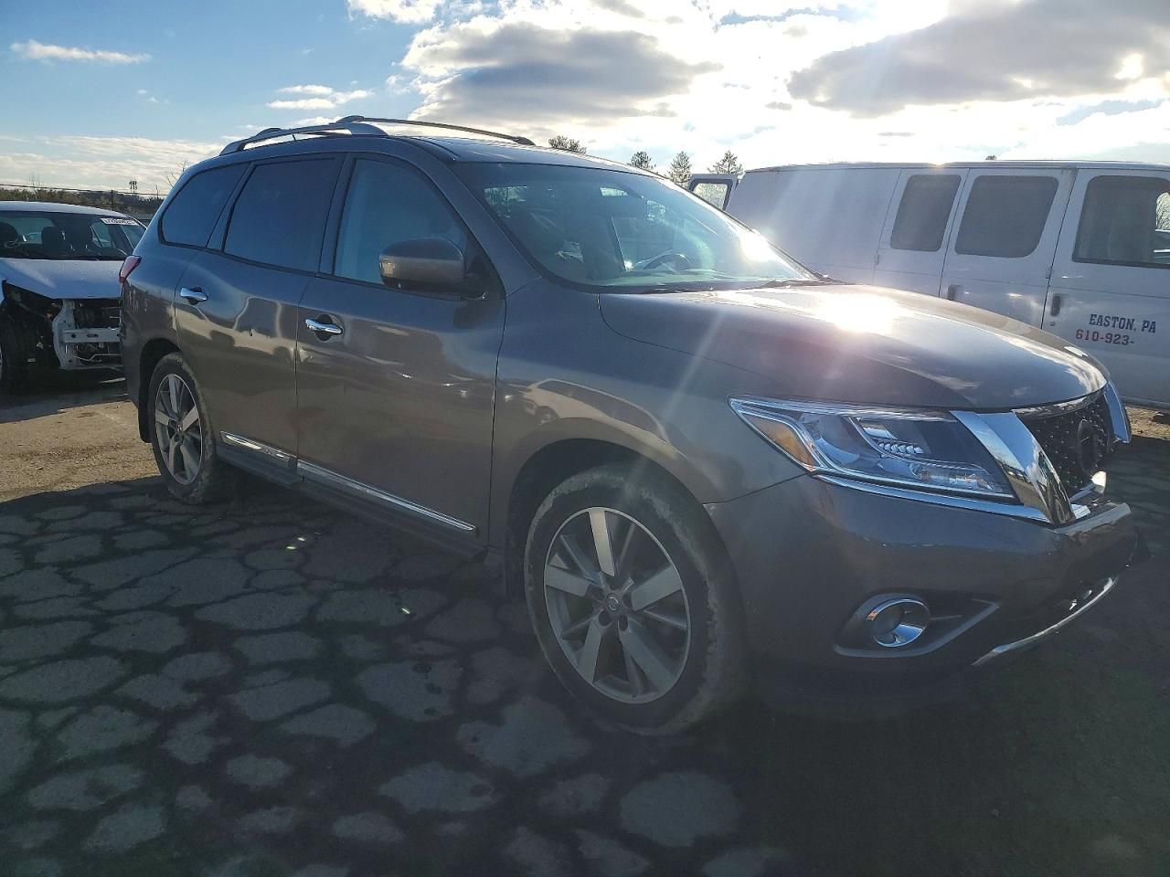 2014 Nissan Pathfinder s