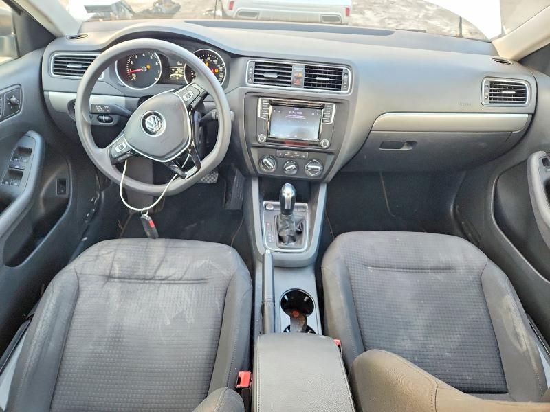 2016 Volkswagen Jetta se