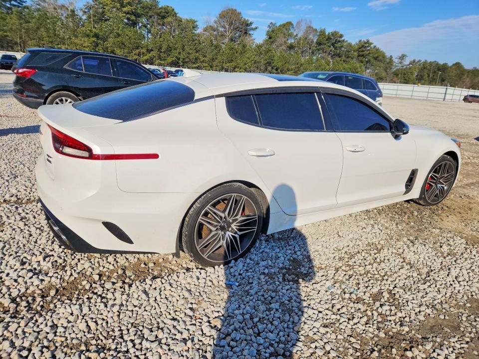 2022 KIA Stinger GT1