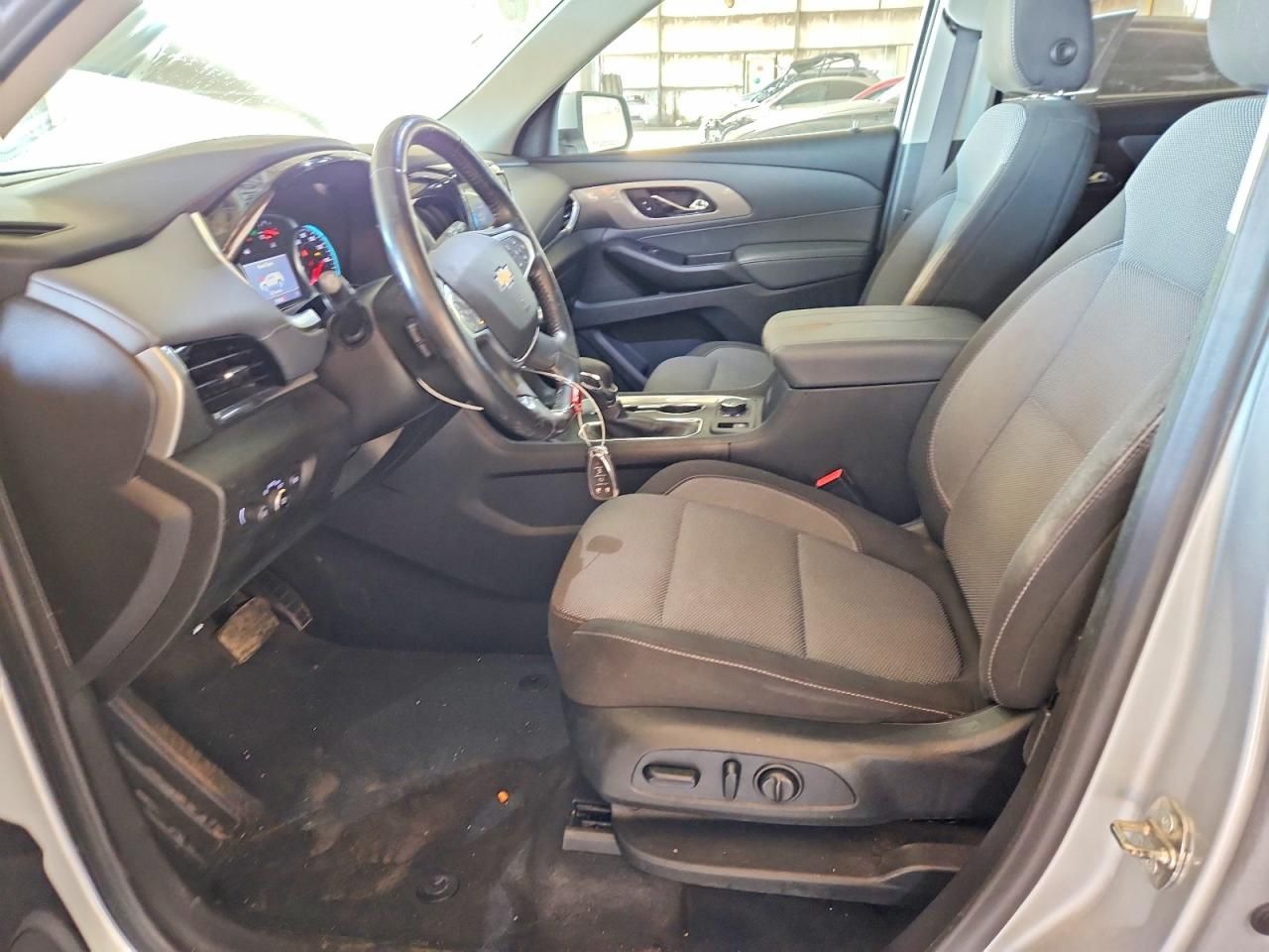 2021 Chevrolet Traverse lt