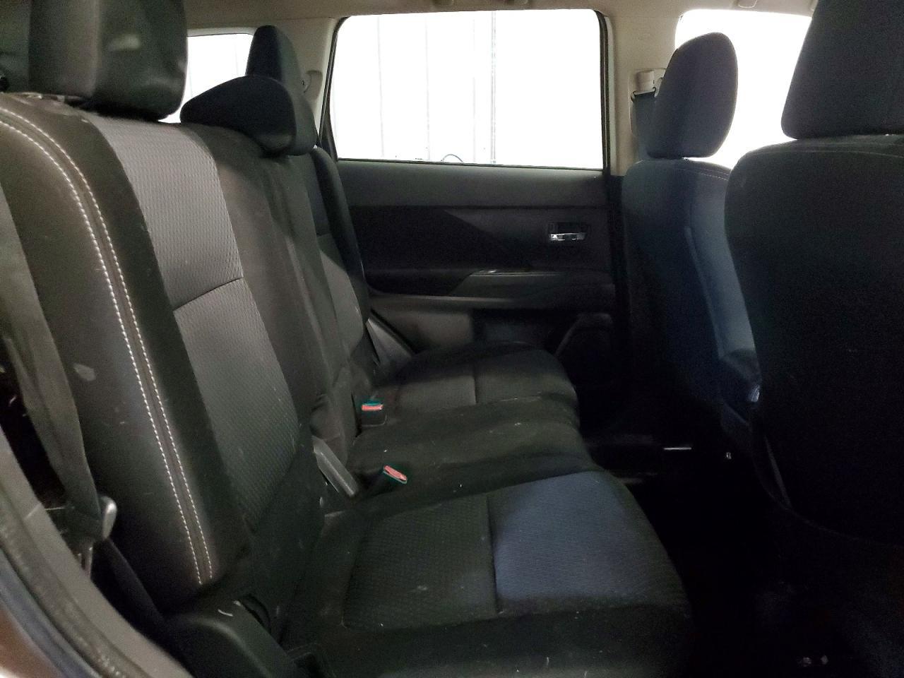 2018 Mitsubishi Outlander se