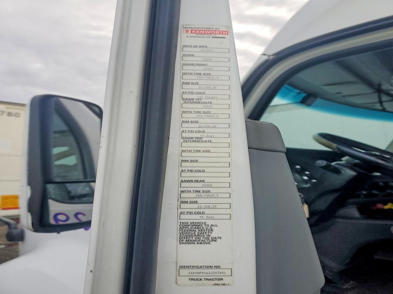 2018 Kenworth T680 Semi Truck